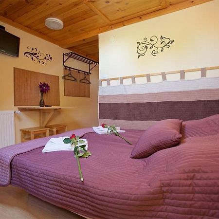 Royal Apartman Hajduszoboszlo Bagian luar foto