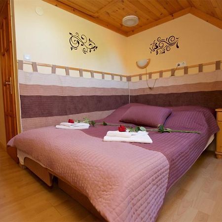Royal Apartman Hajduszoboszlo Bagian luar foto