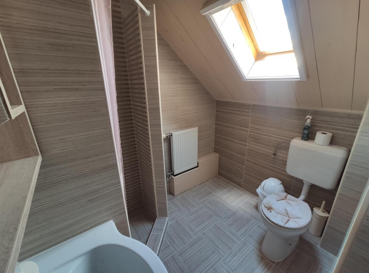 Royal Apartman Hajduszoboszlo Bagian luar foto