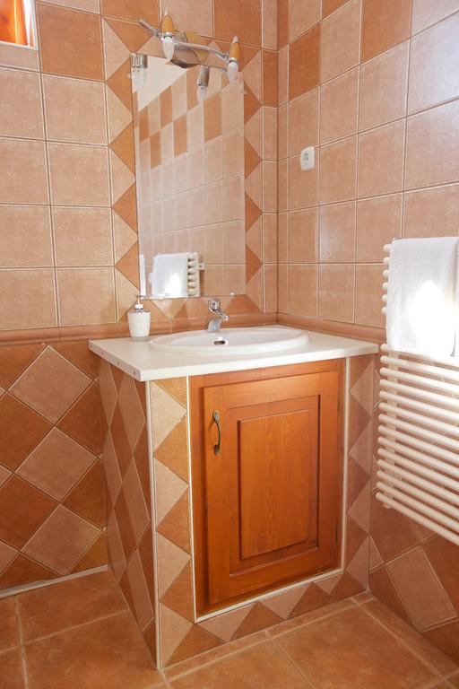 Royal Apartman Hajduszoboszlo Bagian luar foto